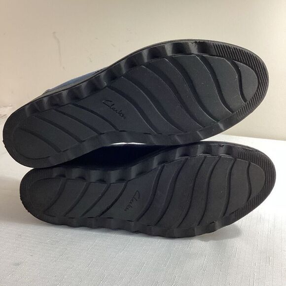 Clarks Women’s Navy Blue Suede Comfort Loafer Size 7.5 - Picture 9 of 13